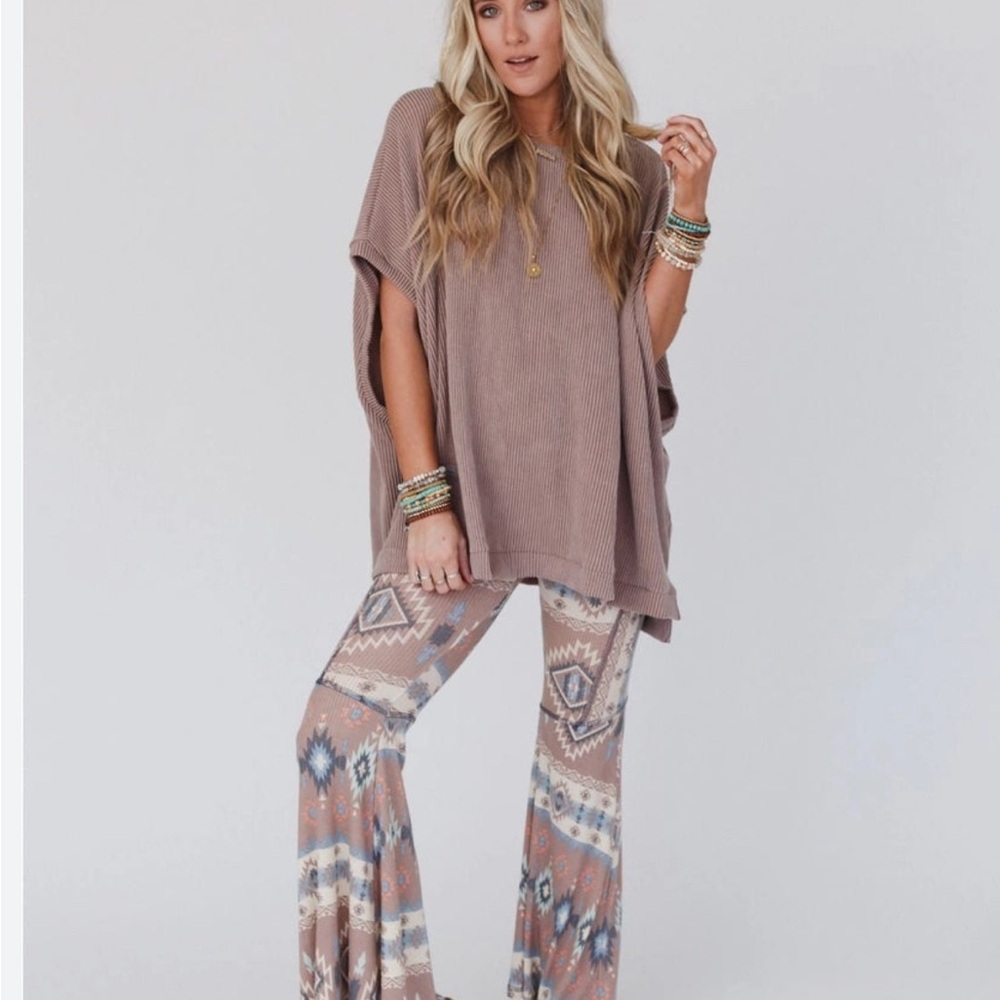 Three Bird Nest “the nest dream” western print flare ribbed leggings - Picture 4 of 4